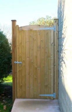 Charltons Wellow Tall Wooden Pedestrian Side Gate 1800 X 900mm -Home Building Materials Store t.tlx 1L1kFME.91kL6xoh21.1U0W1D. 86504.1687587574