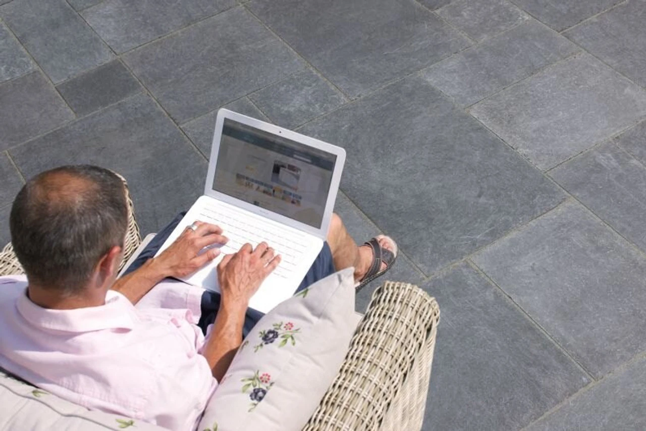 Limestone Aluri Natural Stone Paving Silver 610 X 610 X 22mm (30 Pack)