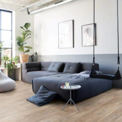 Quick Step Balance Glue Plus Canyon Oak Brown Livyn Vinyl Flooring (3.655m2) -Home Building Materials Store t.tlx eOedIwA.nedd3 jfte.elJ5eN. 67276.1687591515