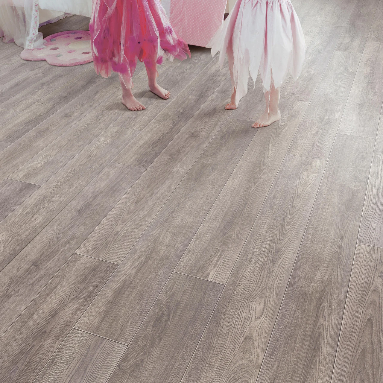 Elka 8mm Laminate V-Groove Pebble Oak 1261 X 192 X 8mm (2.179m2 Pack) 3 Elka 8mm Laminate V-Groove Pebble Oak 1261 X 192 X 8mm (2.179m2 Pack)